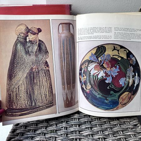 Книга Гончарное искусство на протяжении веков на немецком языке