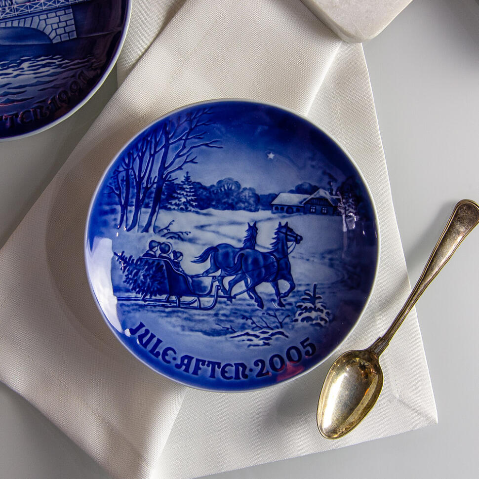 Тарелка декоративная с подвесом Copenhagen Porcelain Дания 2005