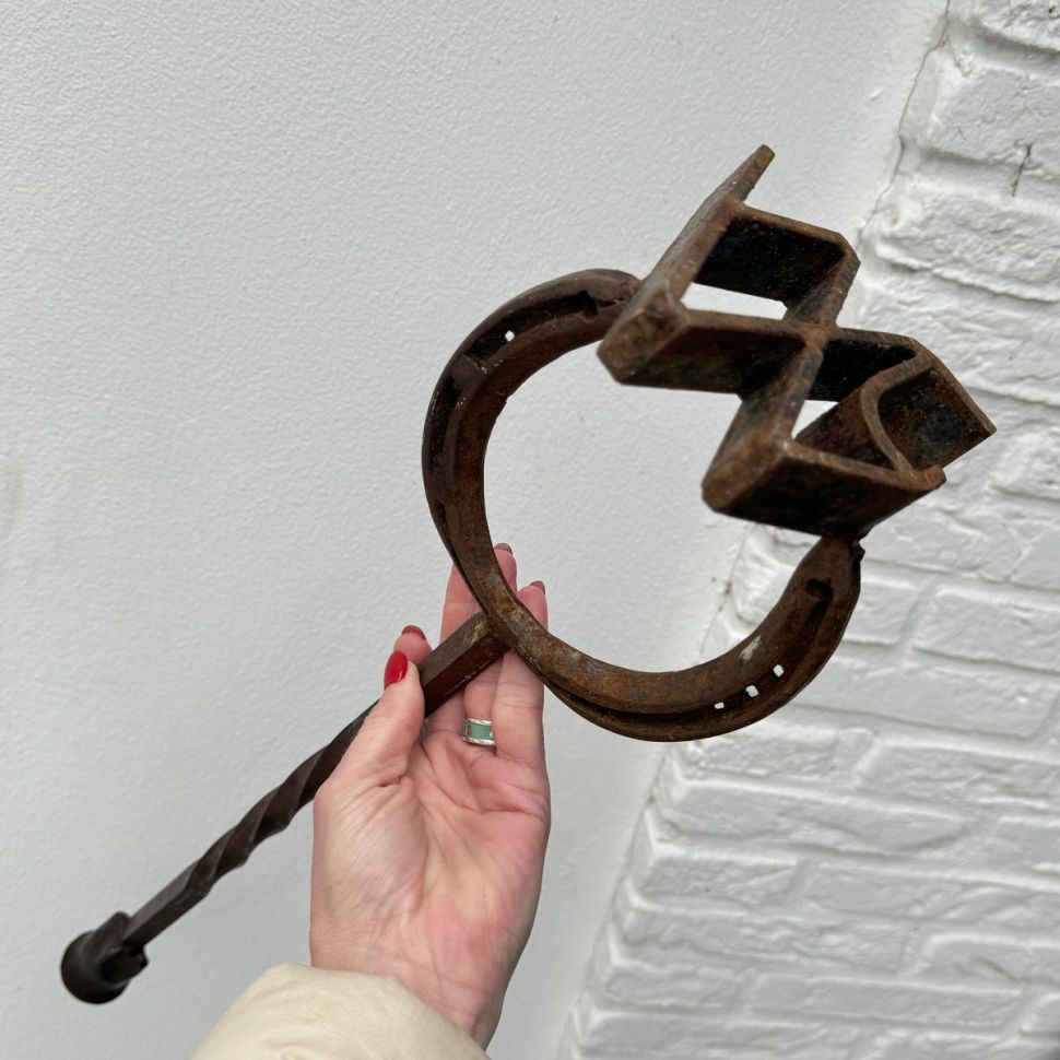 Тавро старинное 57 см чугун