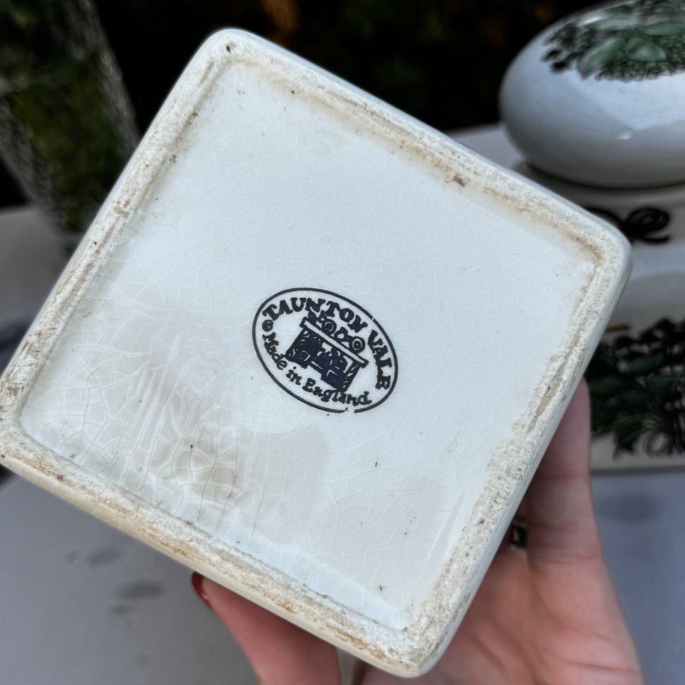 Банка для хранения с крышкой Taunton Vale 14 см керамика Англия