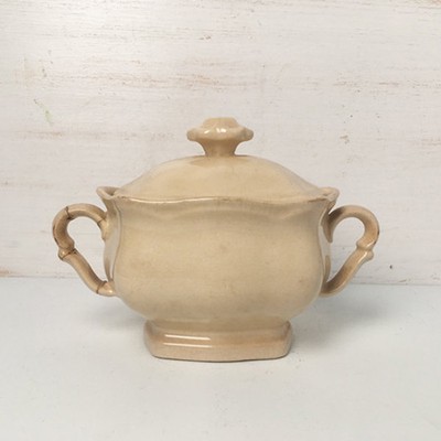 Сахарница со склеенными ручками