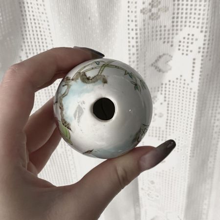 Яйцо декоративное на подставке 9 см