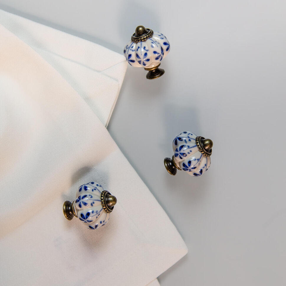 Ручка мебельная Цветок малый синий