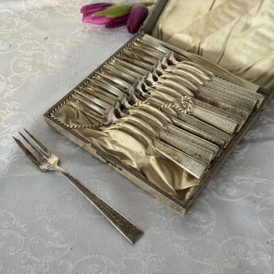 Вилка трезубец десертная 16 см мельхиор