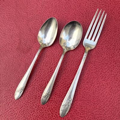 Ложка чайная Oneida Community Queen Bess 16 см серебрение США