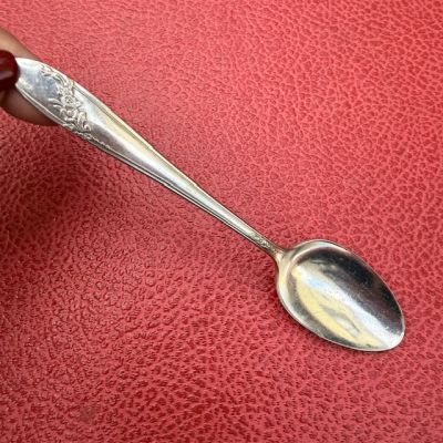 Ложка чайная Oneida Community Queen Bess 16 см серебрение США