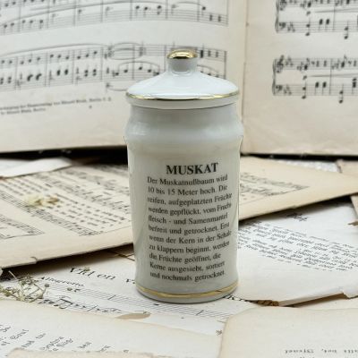 Банка для специй Goebel MJ Hummel Мускатный орех 11 см фарфор Германия