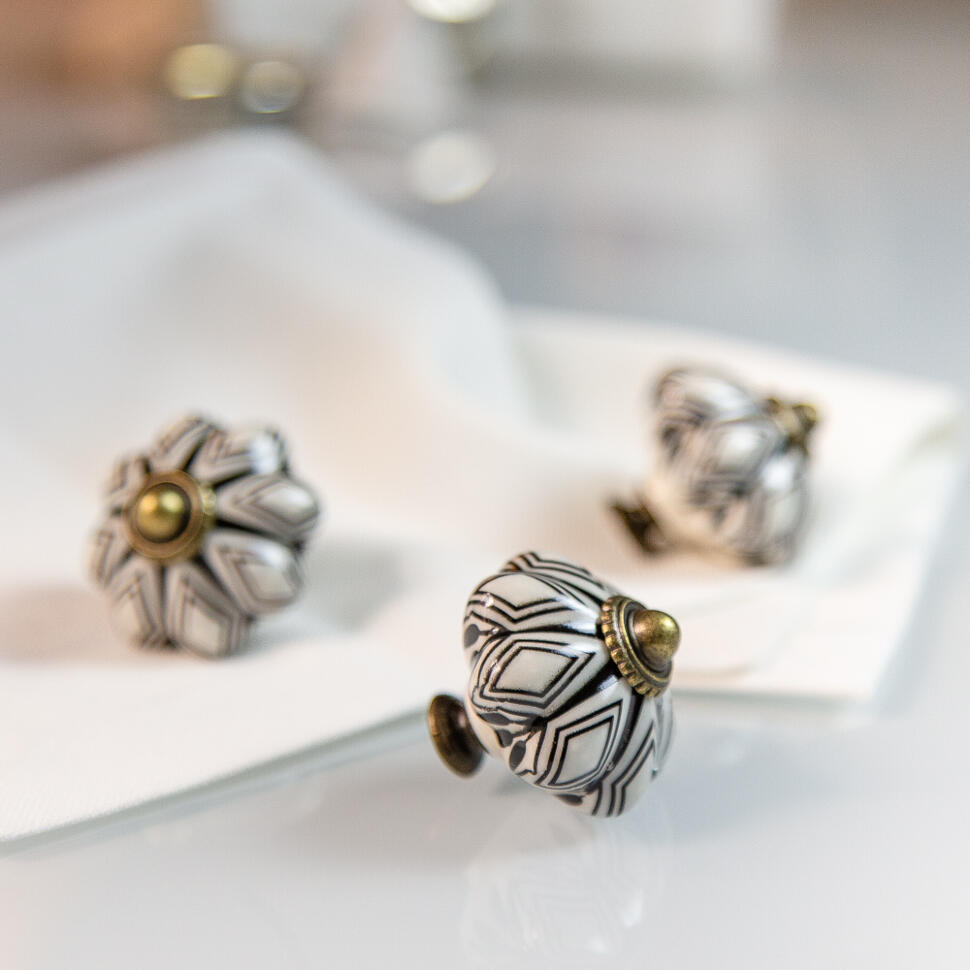 Ручка мебельная Ромб малый черный