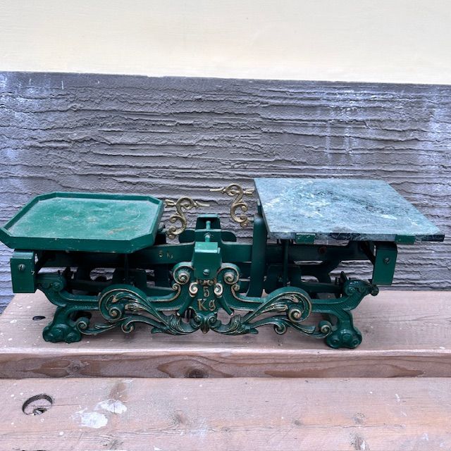 Весы старинные рыночные 39 см чугун мрамор   