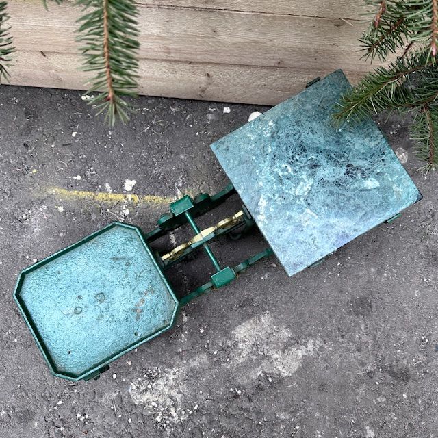 Весы старинные рыночные 39 см чугун мрамор   