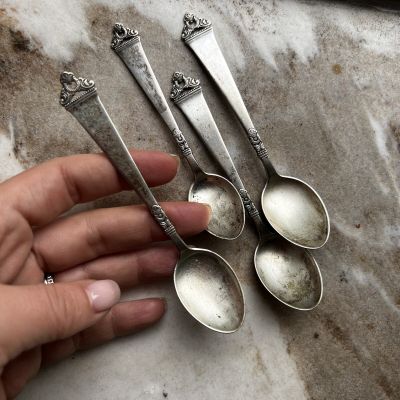 Ложка кофейная Орнамент сверху 12 см серебро 