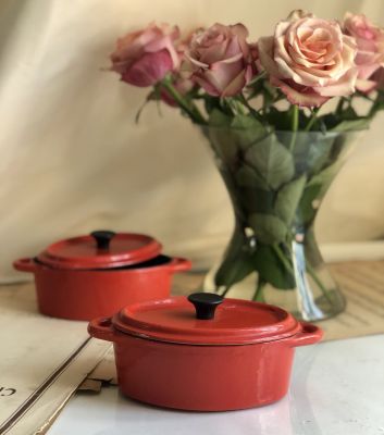 Чугунная кастрюля малая