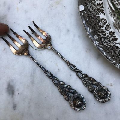 Вилка трезубец Цветок 11 см мельхиор патина набор 2 шт.