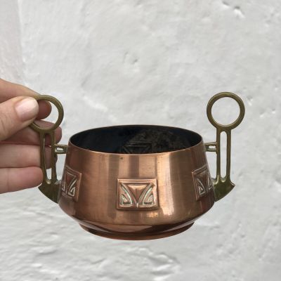 Сахарница медная с латунными ручками