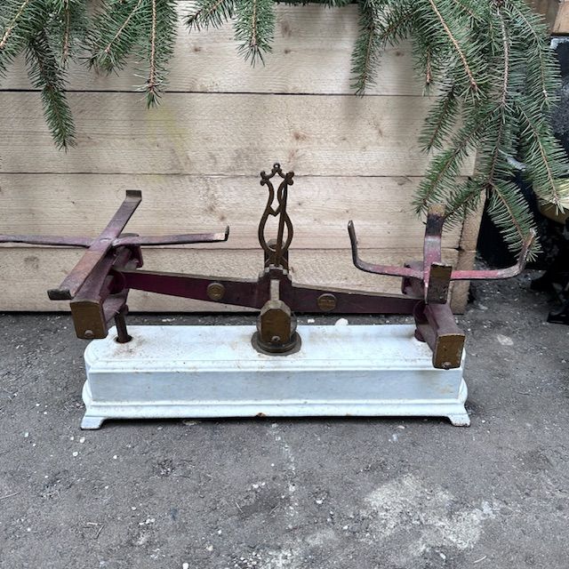 Весы старинные рыночные без чаш 46 см чугун латунь