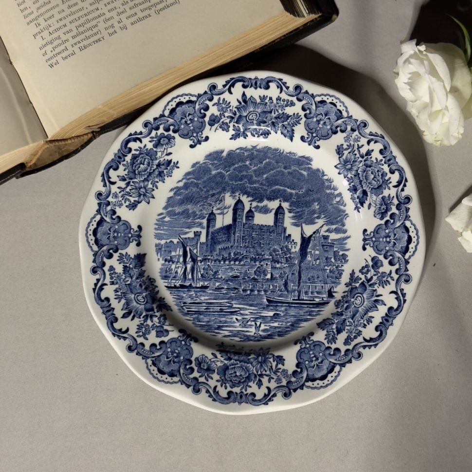 Тарелка Enoch Wedgwood Royal Homes of Britain 20 см Англия