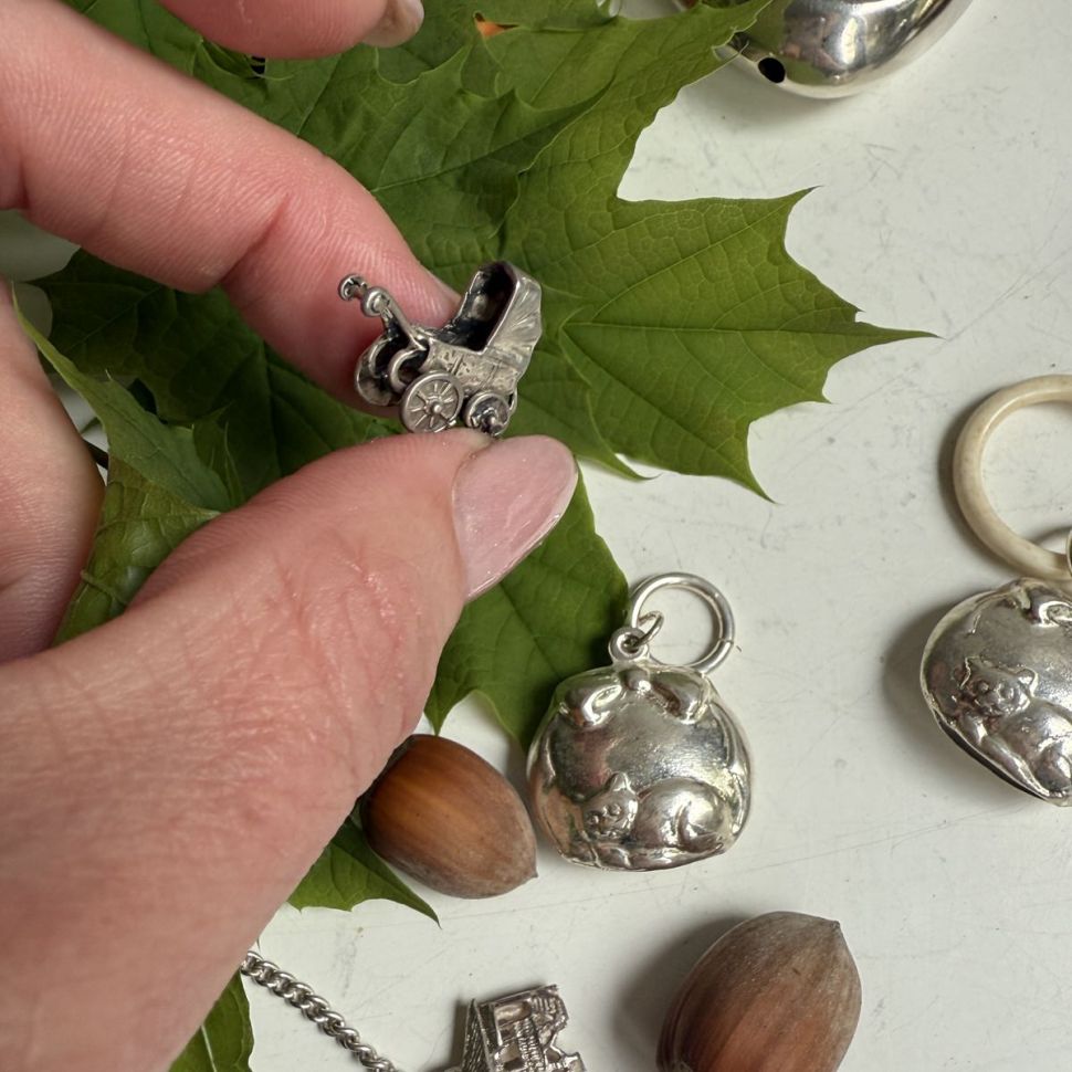 Подвеска Коляска 2 см серебро