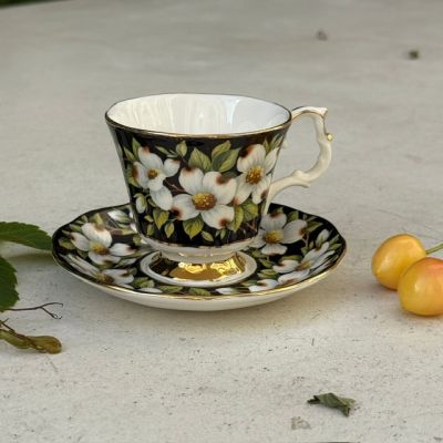 Кофейная пара черный Royal Albert Provincial Flowers Dogwood 150 мл Англия 
