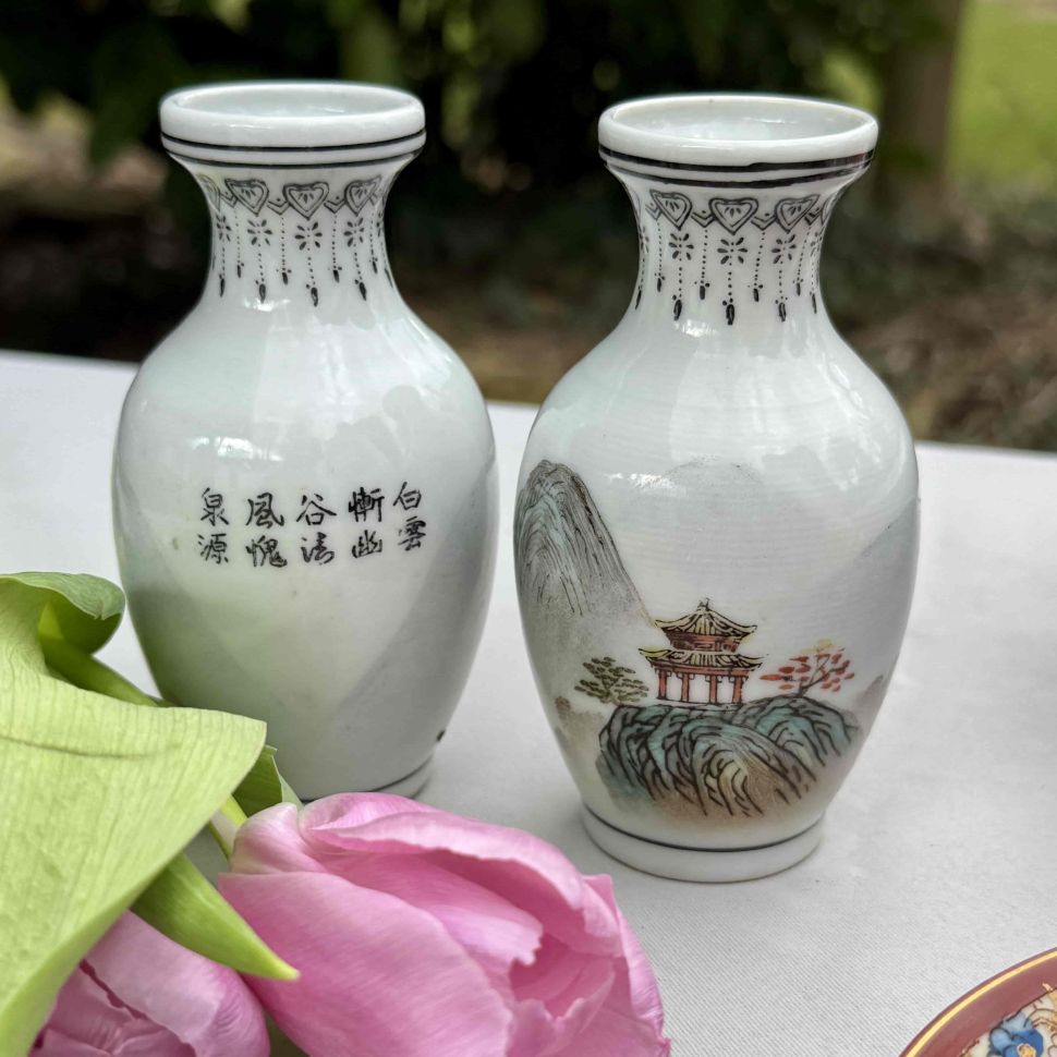 Ваза Пагода 11 см фарфор Япония   