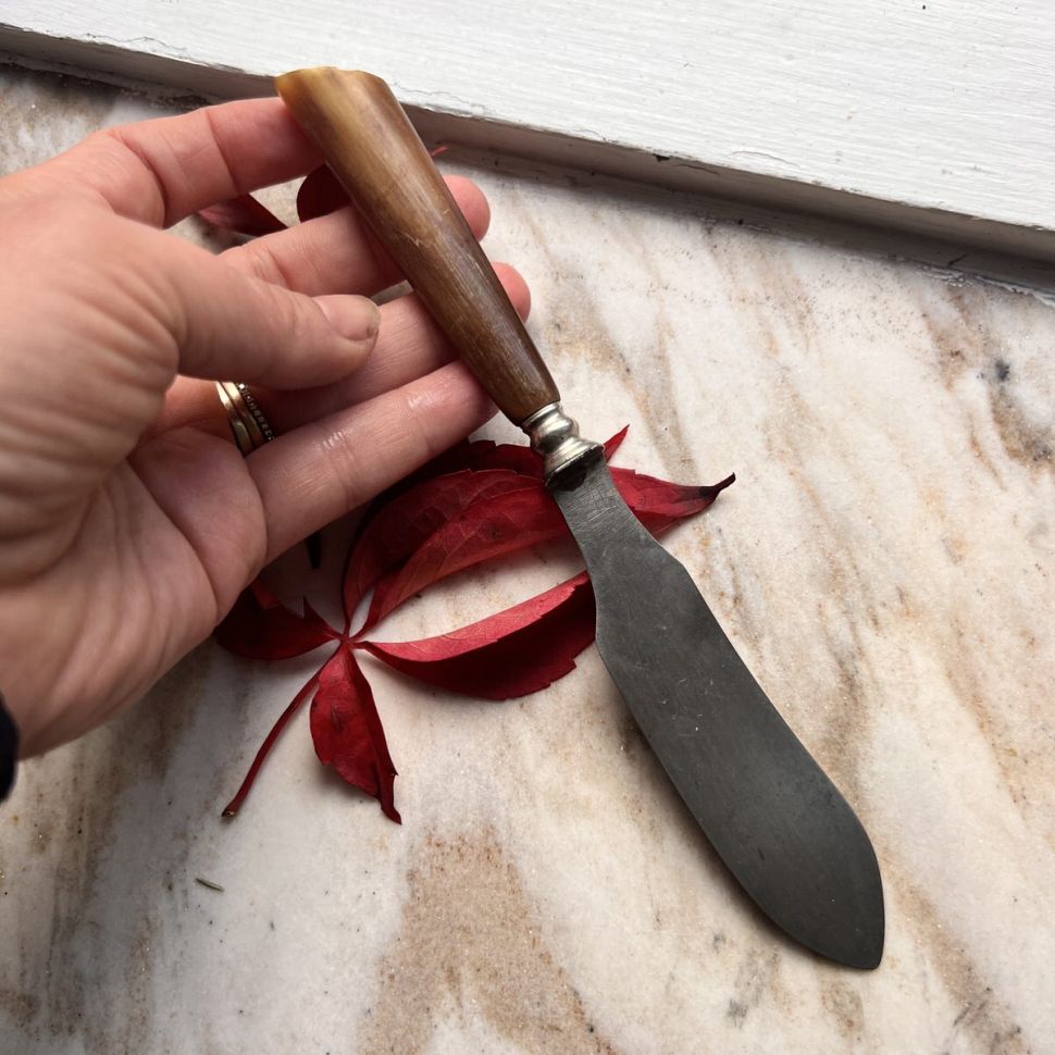 Нож для сервировки 20 см сталь бакелит