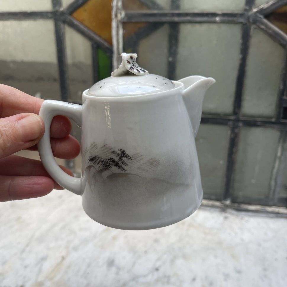 Молочник 175 мл с крышкой