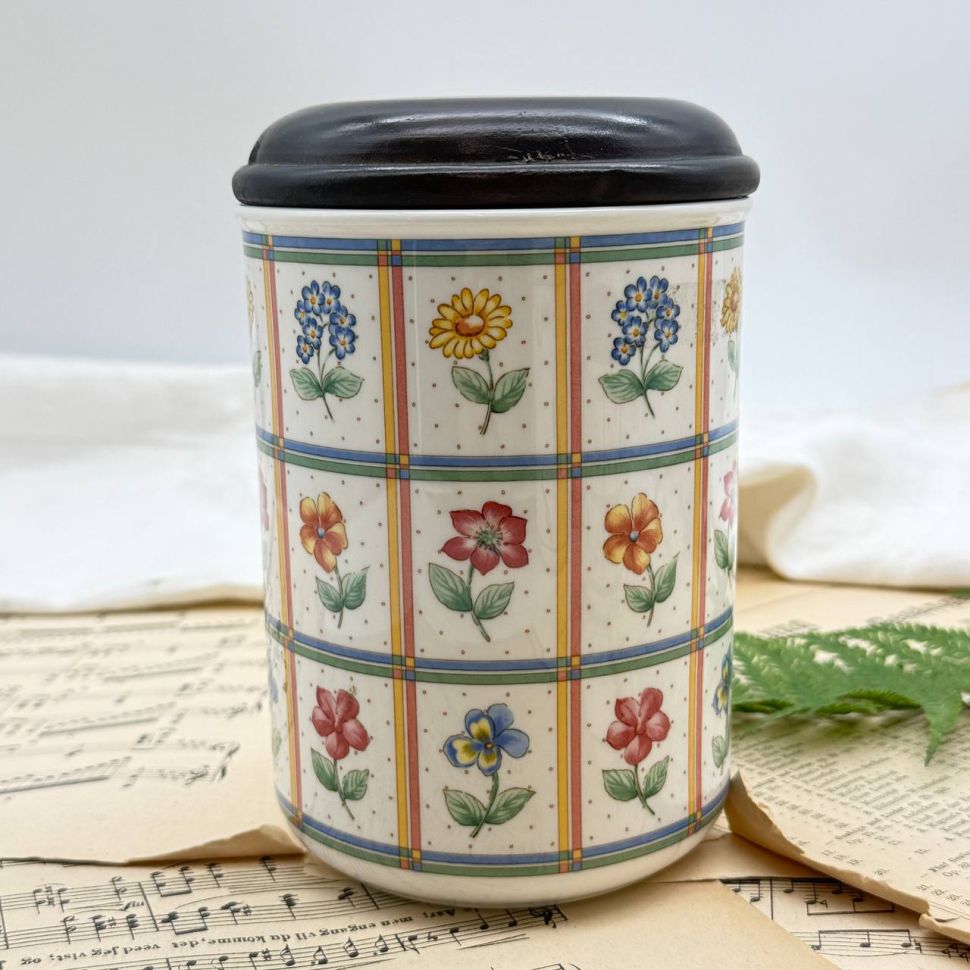 Банка ВиллеройБох JULIE 17 см