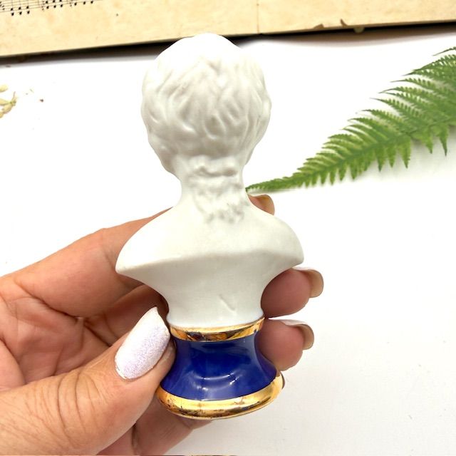 Статуэтка Бюст девочки Ж.-А. Гудон 9 см бисквитный фарфор Франция