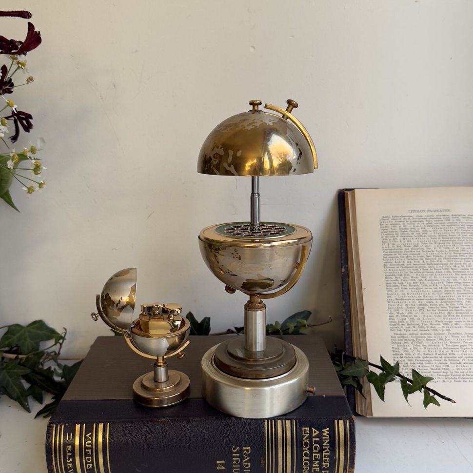 Набор партсигар музыкальная шкатулка зажигалка Глобус золочение