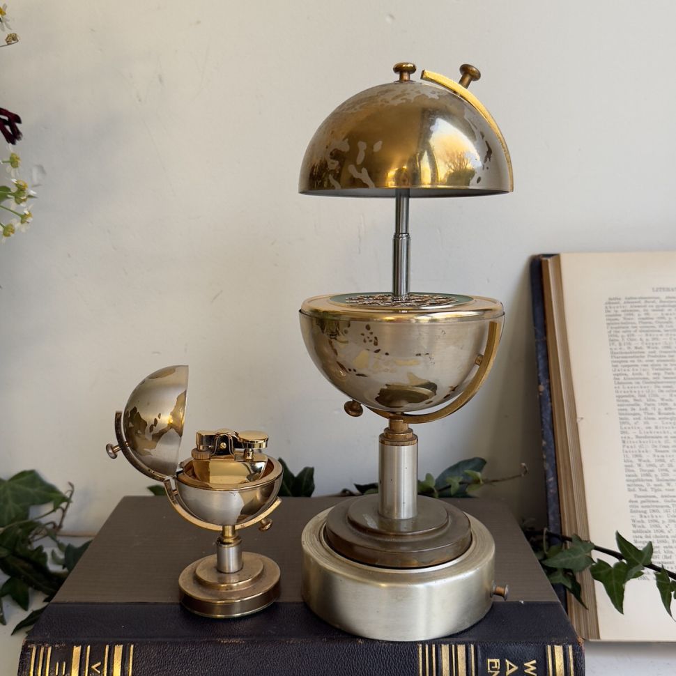 Набор партсигар музыкальная шкатулка зажигалка Глобус золочение