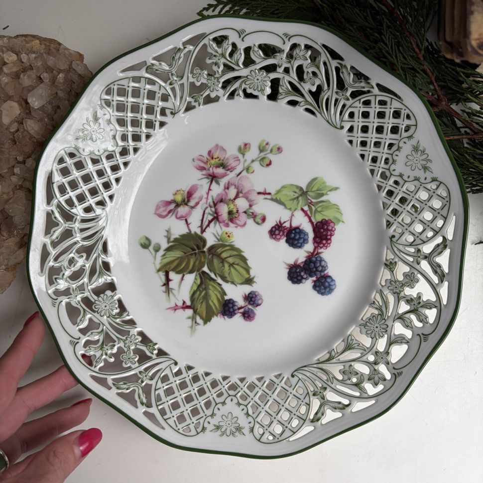 Тарелка Schumann Arzberg Ежевика 26 см Бавария Германия