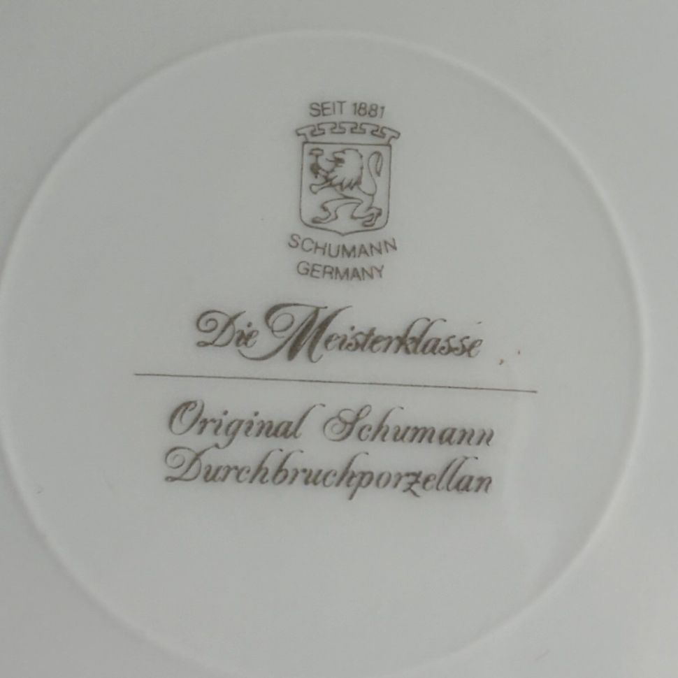 Тарелка Schumann Arzberg Ежевика 26 см Бавария Германия