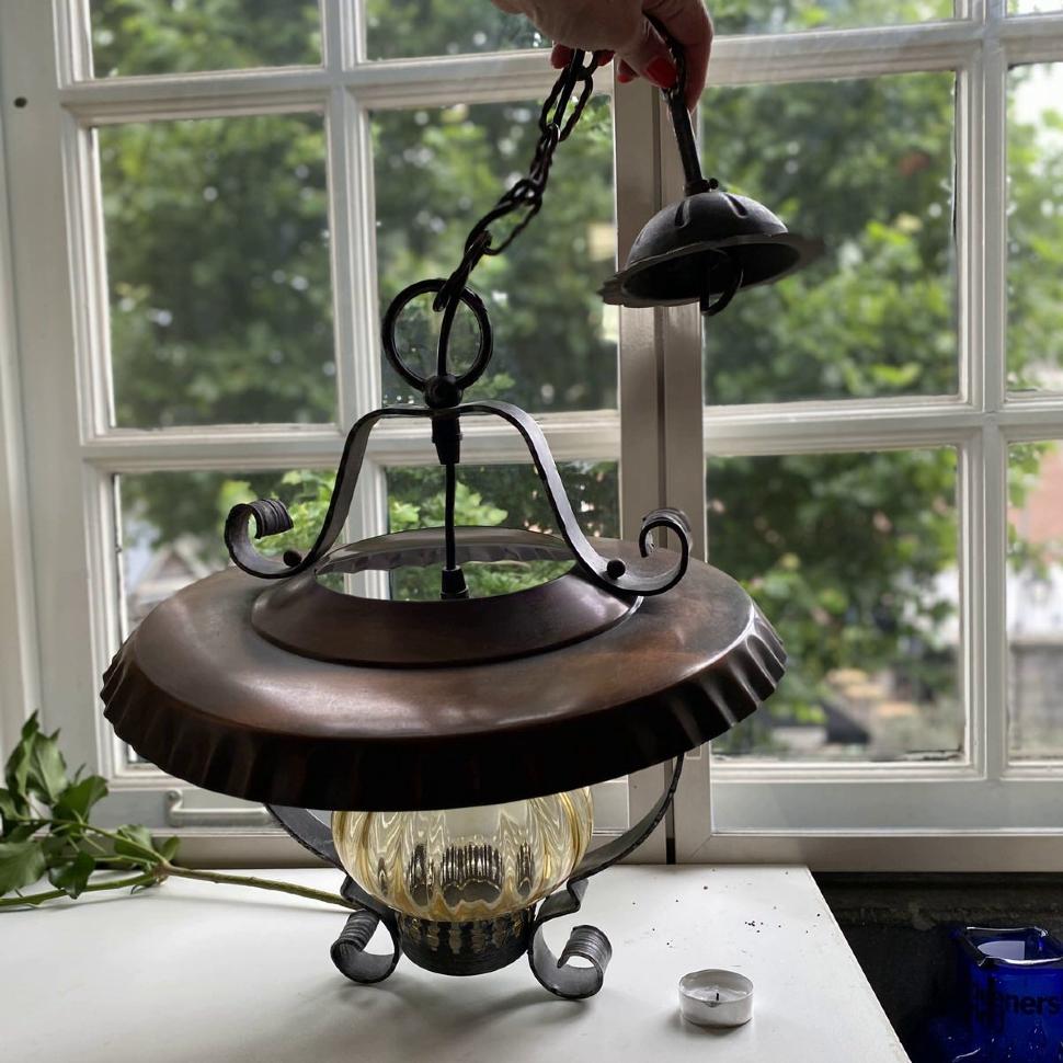 Люстра Желтый Шар медь и чугун