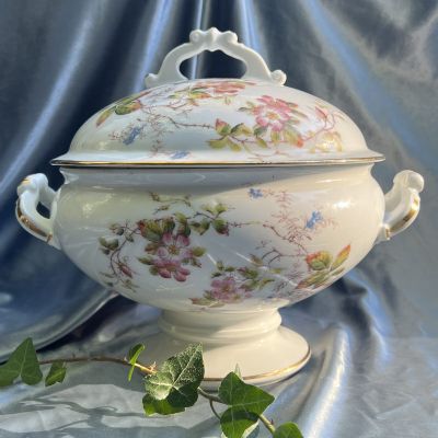 Супница Limoges Дикая роза 2 л Франция конец 19 в.