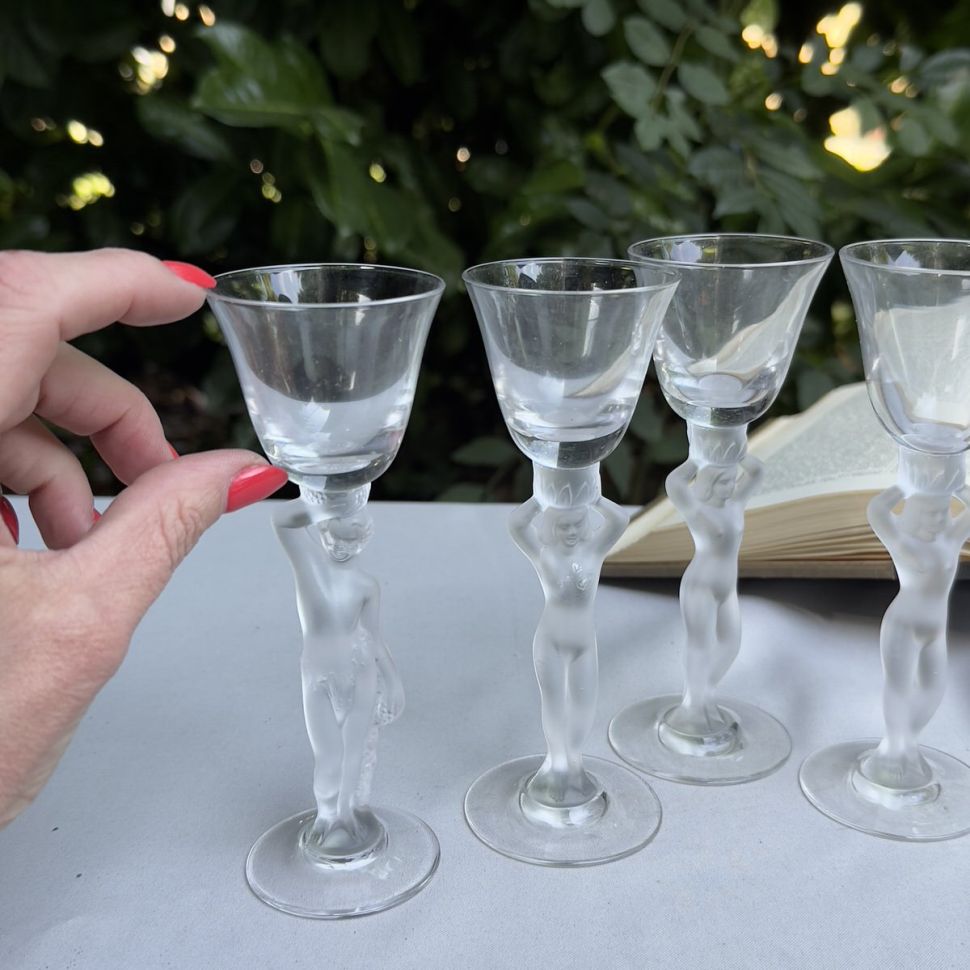 Рюмка на матовой ножке Bayel Мужская фигура 40 мл Франция  