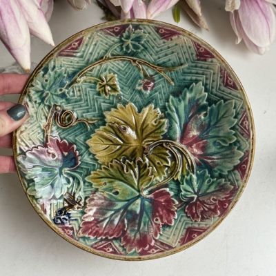 Тарелка Листья винограда 22 см майолика Франция