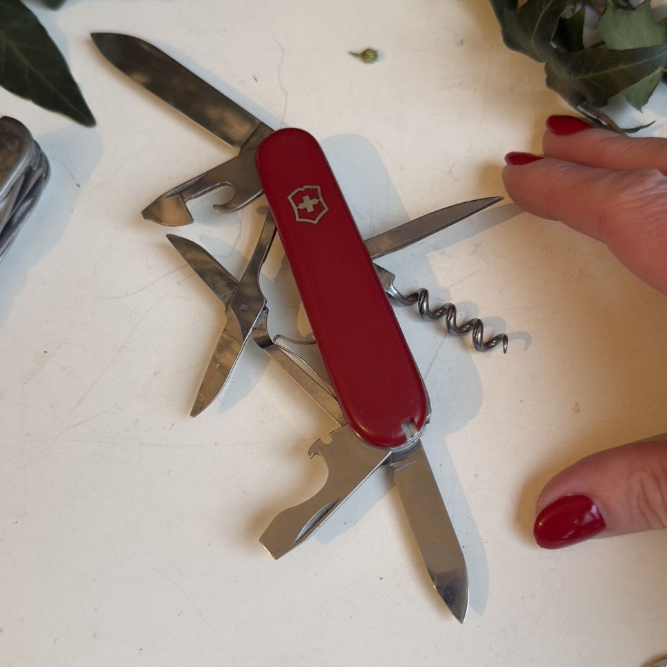 Нож туристический Victorinox Швейцария