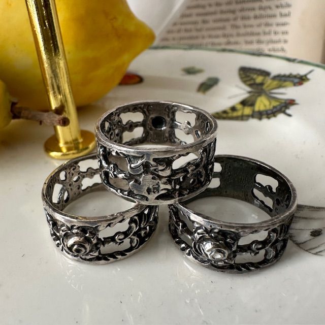 Кольцо для салфетки Роза 2 см серебрение