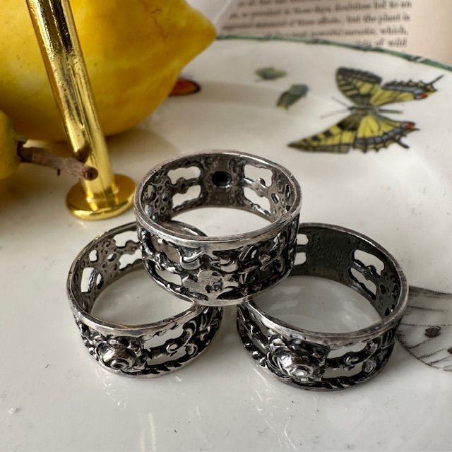 Кольцо для салфетки Роза 2 см серебрение