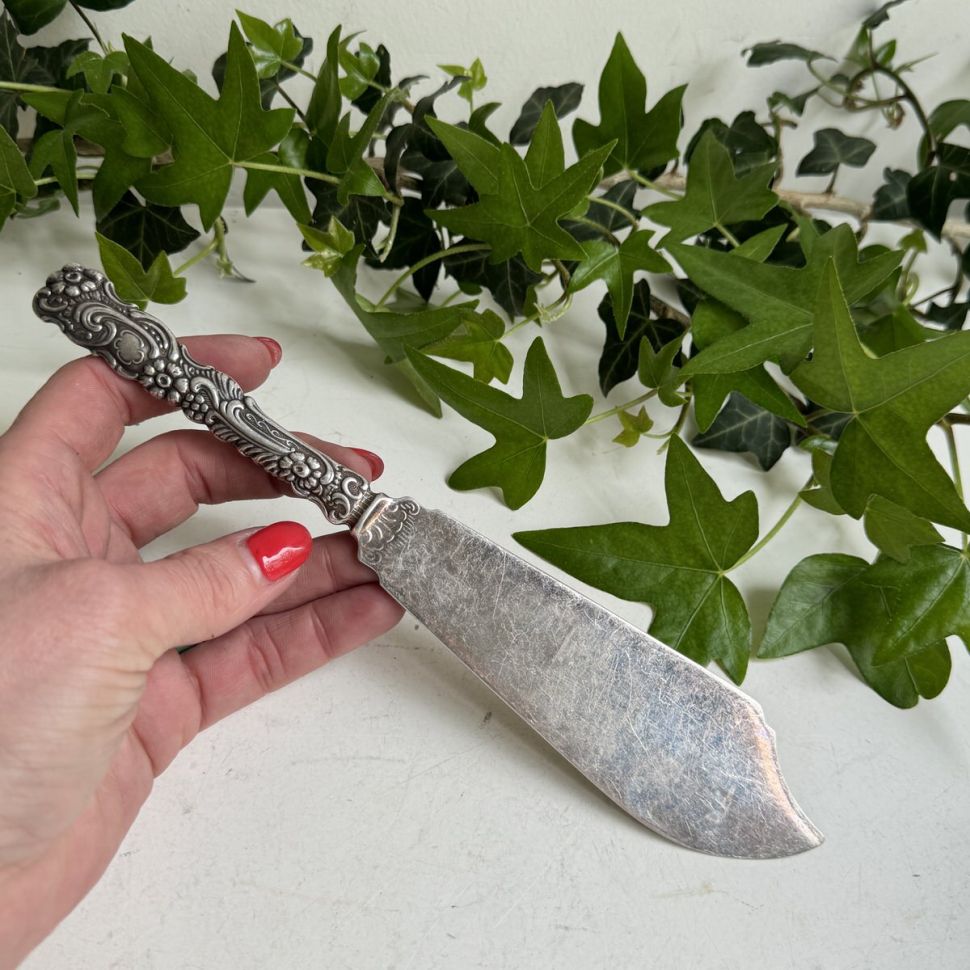 Лопатка для торта Цветы 23 см мельхиор