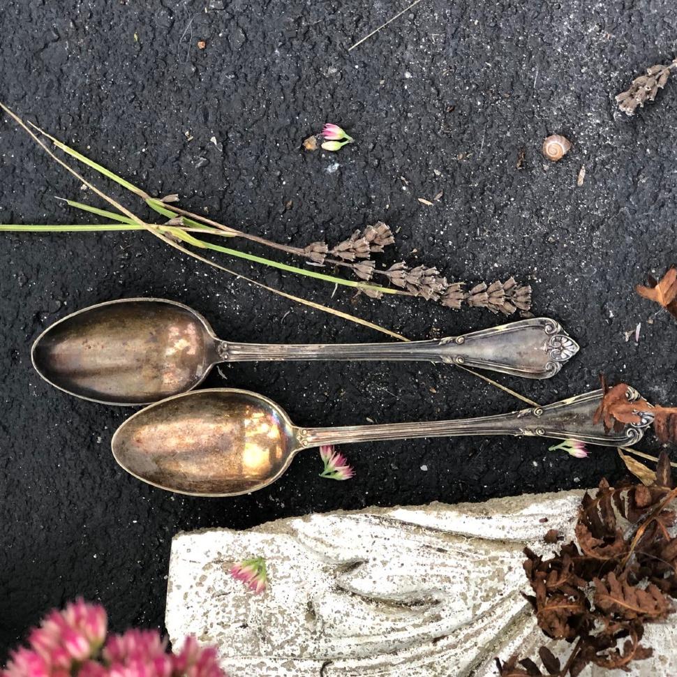 Ложка чайная с вензелем серебрение