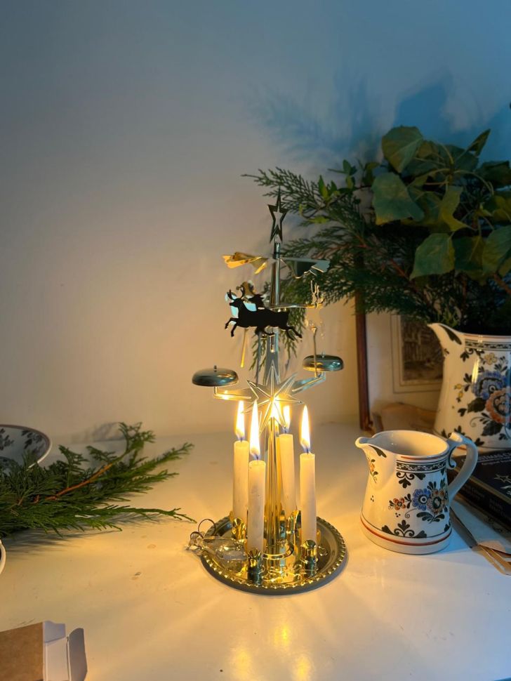 Подсвечник новогодний мобиль Олени 30 см золотые