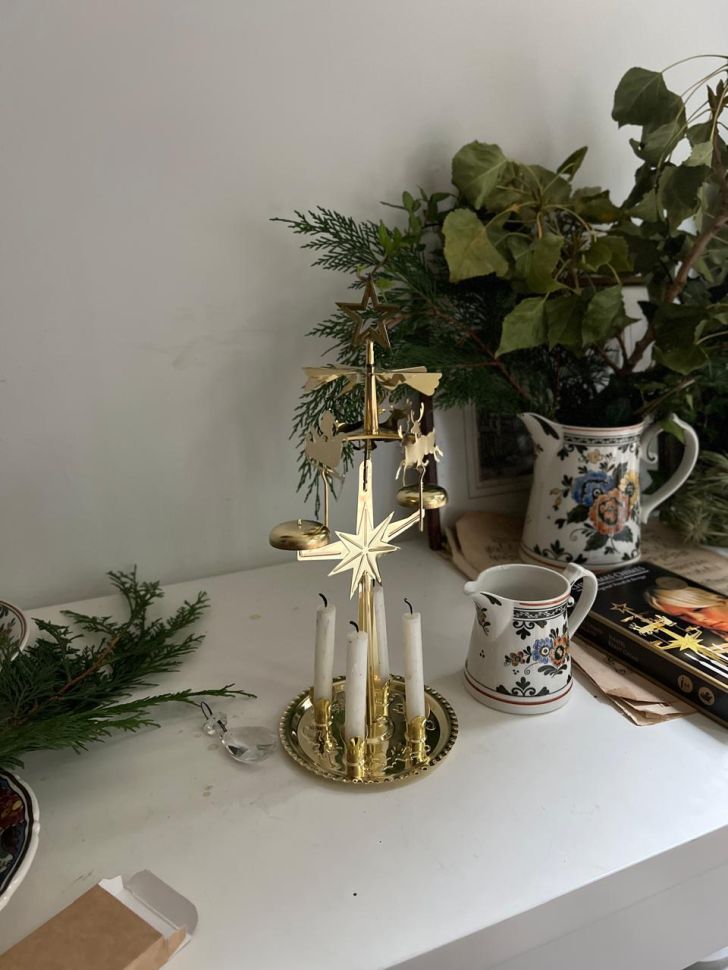 Подсвечник новогодний мобиль Олени 30 см золотые