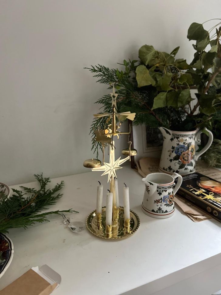 Подсвечник новогодний мобиль Олени 30 см золотые