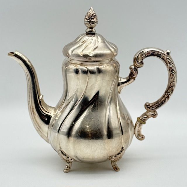 Кофейник 1,3 л на ножках с откидной крышкой альпака Англия