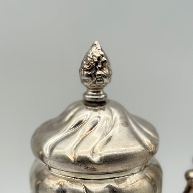 Кофейник 1,3 л на ножках с откидной крышкой альпака Англия