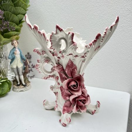 Ваза Capodimonte 27 см V. Bassano Италия 1 лепесток