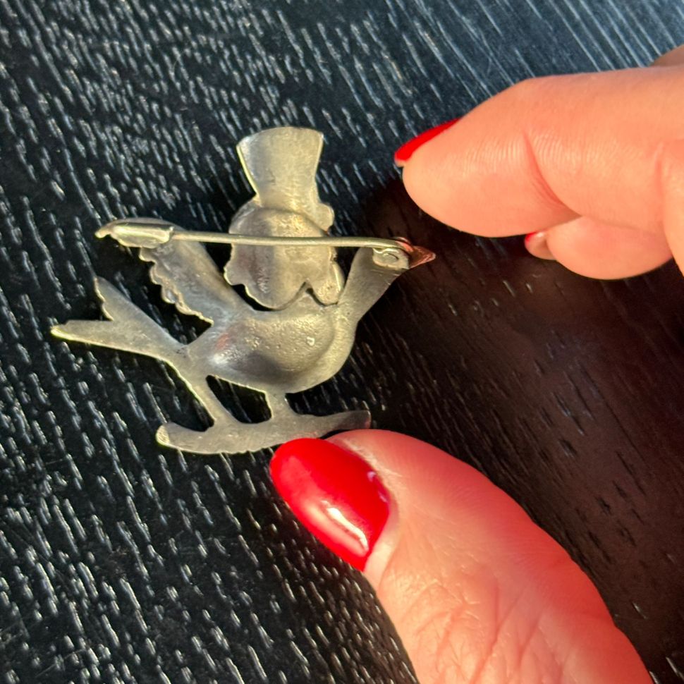 Брошь Птица в цилиндре 4 см серебро 