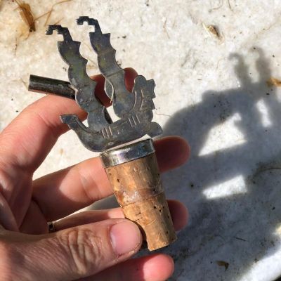 Пробка для бутылки 10,5 см с дозатором Корабль