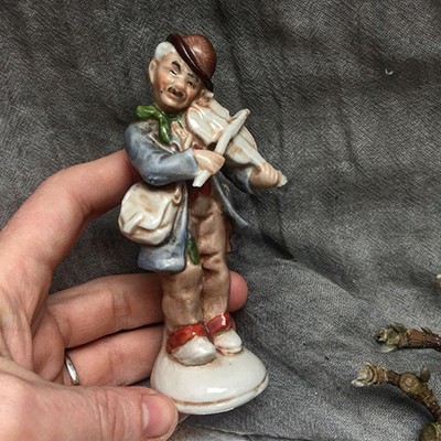 Статуэтка Чарли со скрипкой Германия