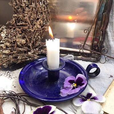 Подсвечник на чаше с ручкой Синий металл